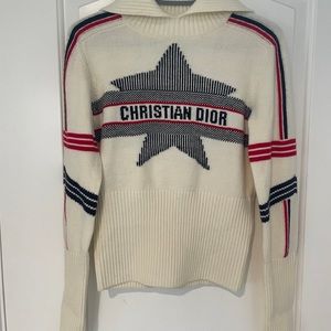 Dior sweater run small or xs